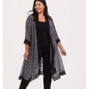 NWT TORRID FLORAL SKULL CHIFFON LONGLINE KIMONO